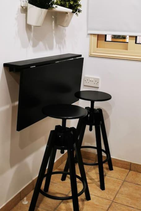 Pretty And Quiet Studio, With Wifi And Parking Limassol Exteriör bild